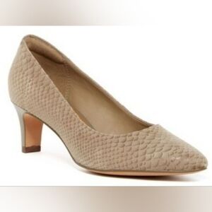 Clarks Sage Suede Crewso Wick Snakeskin Pumps